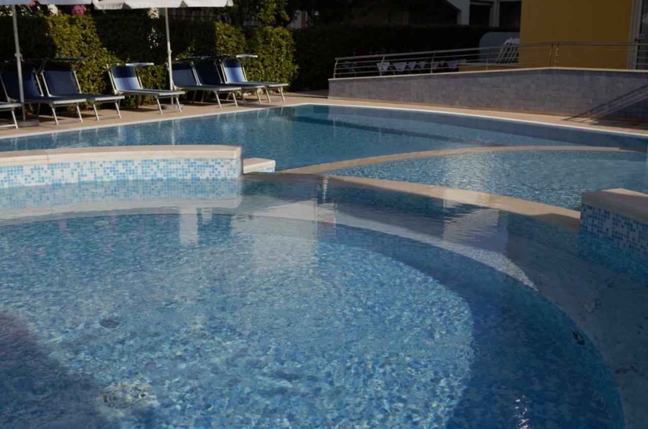 Mare Blu Residence Martinsicuro Dış mekan fotoğraf