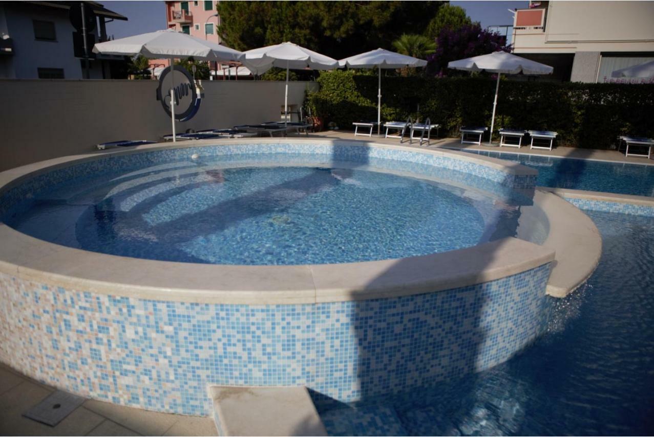Mare Blu Residence Martinsicuro Dış mekan fotoğraf